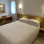 Tara Christina וילה קארבואירו
