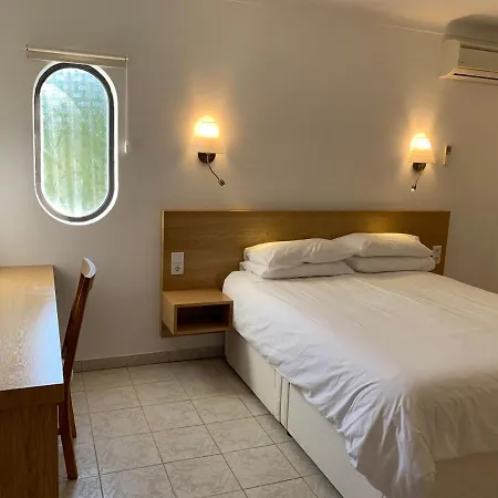 Tara Christina Carvoeiro (Lagoa)