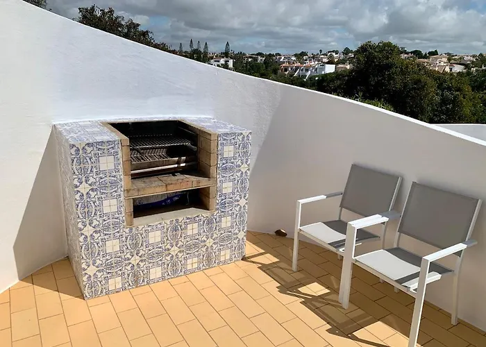 Tara Christina Βίλα